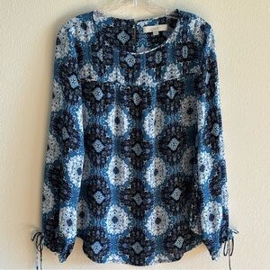 EUC LOFT Women's Floral Blue and Black Long Sleeve Blouse Size Medium